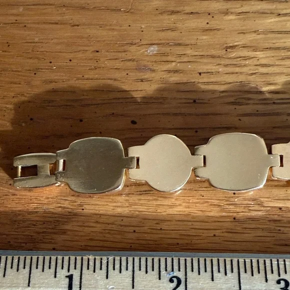 Kenneth Jay Lane Gold Scarab Vintage Bracelet - Picture 6 of 11